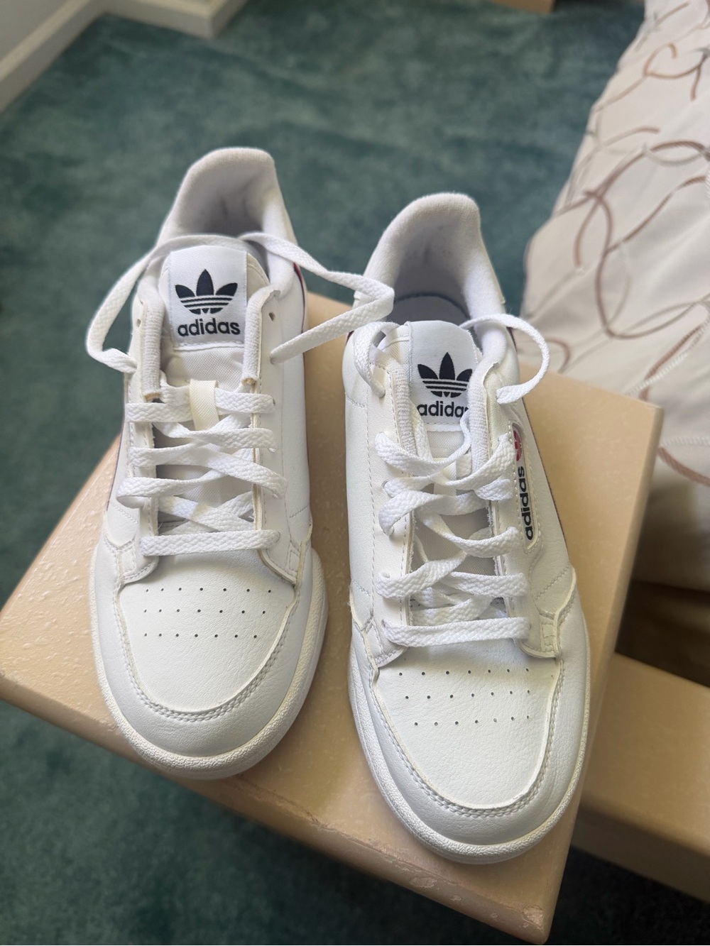 Adidas Continental 80 Boys Size 5Y White Red Athletic Leather Shoes Sneakers